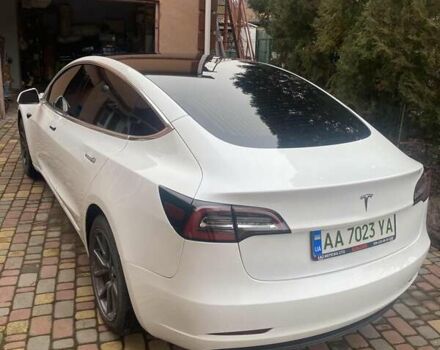 Белый Тесла Модель 3, объемом двигателя 0 л и пробегом 60 тыс. км за 16999 $, фото 1 на Automoto.ua