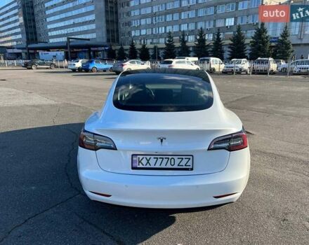 Белый Тесла Модель 3, объемом двигателя 0 л и пробегом 24 тыс. км за 19000 $, фото 3 на Automoto.ua