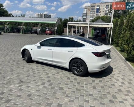 Белый Тесла Модель 3, объемом двигателя 0 л и пробегом 98 тыс. км за 18500 $, фото 20 на Automoto.ua