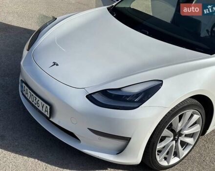 Белый Тесла Модель 3, объемом двигателя 0 л и пробегом 150 тыс. км за 23000 $, фото 5 на Automoto.ua