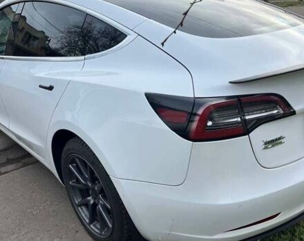 Белый Тесла Модель 3, объемом двигателя 0 л и пробегом 99 тыс. км за 16500 $, фото 1 на Automoto.ua