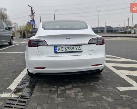 Белый Тесла Модель 3, объемом двигателя 0 л и пробегом 93 тыс. км за 16800 $, фото 3 на Automoto.ua