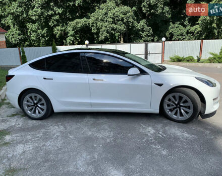 Белый Тесла Модель 3, объемом двигателя 0 л и пробегом 99 тыс. км за 20000 $, фото 3 на Automoto.ua