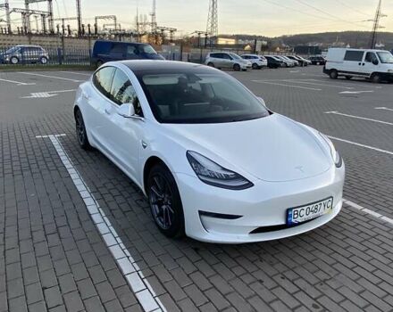 Білий Тесла Модель 3, об'ємом двигуна 0 л та пробігом 103 тис. км за 18500 $, фото 1 на Automoto.ua