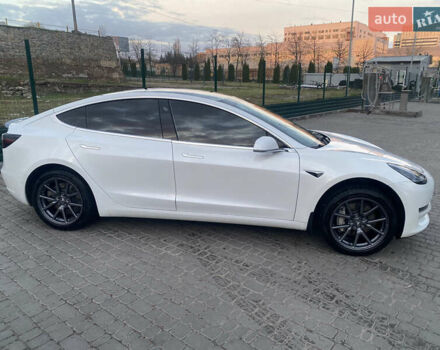 Білий Тесла Модель 3, об'ємом двигуна 0 л та пробігом 138 тис. км за 15700 $, фото 17 на Automoto.ua