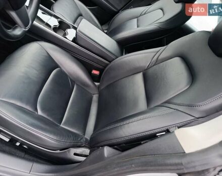 Білий Тесла Модель 3, об'ємом двигуна 0 л та пробігом 112 тис. км за 18500 $, фото 18 на Automoto.ua