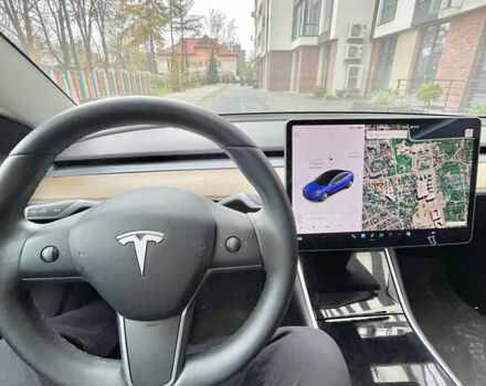 Білий Тесла Модель 3, об'ємом двигуна 0 л та пробігом 87 тис. км за 16500 $, фото 22 на Automoto.ua