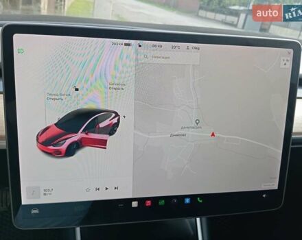 Белый Тесла Модель 3, объемом двигателя 0 л и пробегом 128 тыс. км за 16000 $, фото 11 на Automoto.ua