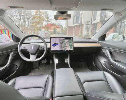 Білий Тесла Модель 3, об'ємом двигуна 0 л та пробігом 87 тис. км за 16500 $, фото 20 на Automoto.ua