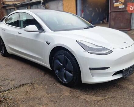 Белый Тесла Модель 3, объемом двигателя 0 л и пробегом 142 тыс. км за 16900 $, фото 29 на Automoto.ua