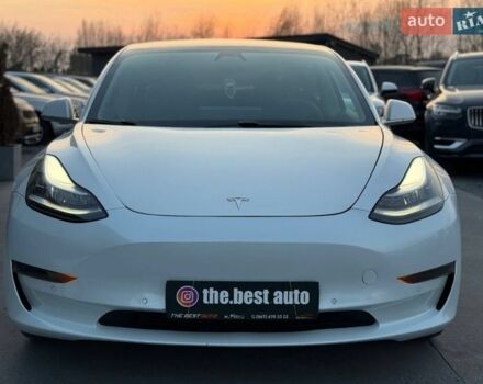 Белый Тесла Модель 3, объемом двигателя 0 л и пробегом 84 тыс. км за 15500 $, фото 15 на Automoto.ua