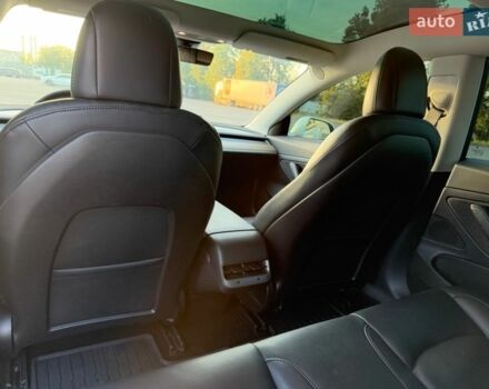 Белый Тесла Модель 3, объемом двигателя 0 л и пробегом 223 тыс. км за 12200 $, фото 10 на Automoto.ua