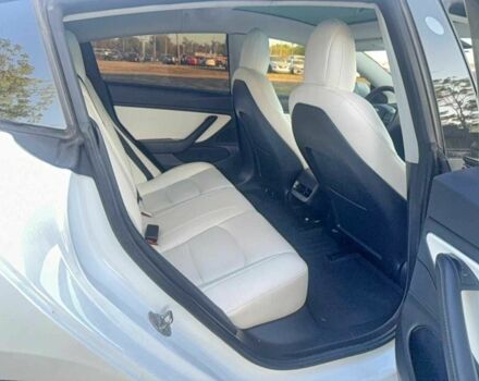 Білий Тесла Модель 3, об'ємом двигуна 0 л та пробігом 91 тис. км за 3500 $, фото 5 на Automoto.ua