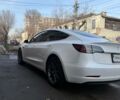 Білий Тесла Модель 3, об'ємом двигуна 0 л та пробігом 133 тис. км за 18500 $, фото 8 на Automoto.ua
