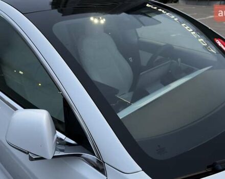 Білий Тесла Модель 3, об'ємом двигуна 0 л та пробігом 160 тис. км за 16000 $, фото 31 на Automoto.ua