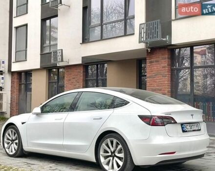 Білий Тесла Модель 3, об'ємом двигуна 0 л та пробігом 88 тис. км за 11500 $, фото 4 на Automoto.ua