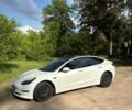 Білий Тесла Модель 3, об'ємом двигуна 0 л та пробігом 152 тис. км за 20900 $, фото 1 на Automoto.ua