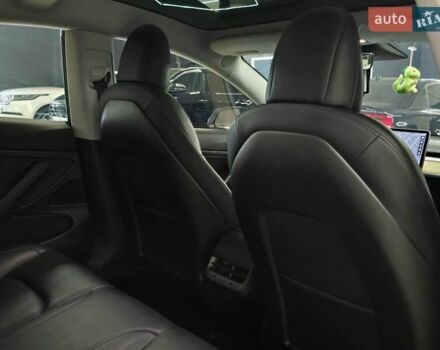 Білий Тесла Модель 3, об'ємом двигуна 0 л та пробігом 218 тис. км за 18499 $, фото 18 на Automoto.ua