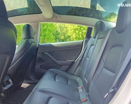 Тесла Модель 3 2020 в Луцке на Automoto.ua Белый Тесла Модель 3, объемом двигателя 0 л и пробегом 65 тыс. км за 16500 $, фото 11 на Automoto.ua