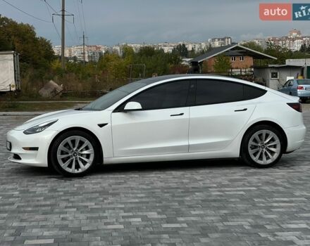 Білий Тесла Модель 3, об'ємом двигуна 0 л та пробігом 81 тис. км за 16500 $, фото 9 на Automoto.ua