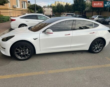 Білий Тесла Модель 3, об'ємом двигуна 0 л та пробігом 59 тис. км за 17500 $, фото 10 на Automoto.ua