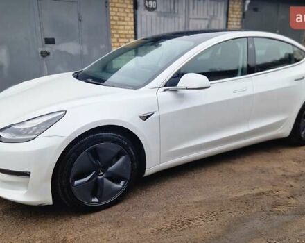 Белый Тесла Модель 3, объемом двигателя 0 л и пробегом 142 тыс. км за 17300 $, фото 38 на Automoto.ua