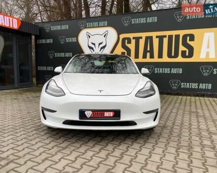 Білий Тесла Модель 3, об'ємом двигуна 0 л та пробігом 65 тис. км за 19700 $, фото 1 на Automoto.ua