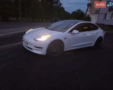 Білий Тесла Модель 3, об'ємом двигуна 0 л та пробігом 101 тис. км за 29600 $, фото 9 на Automoto.ua