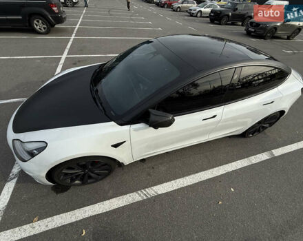 Білий Тесла Модель 3, об'ємом двигуна 0 л та пробігом 73 тис. км за 23850 $, фото 21 на Automoto.ua