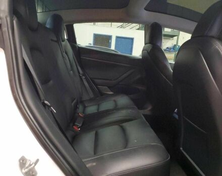 Білий Тесла Модель 3, об'ємом двигуна 0 л та пробігом 62 тис. км за 3000 $, фото 9 на Automoto.ua