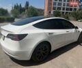 Белый Тесла Модель 3, объемом двигателя 0 л и пробегом 155 тыс. км за 16500 $, фото 3 на Automoto.ua