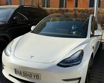 Белый Тесла Модель 3, объемом двигателя 0 л и пробегом 57 тыс. км за 13500 $, фото 2 на Automoto.ua