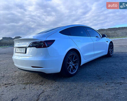 Білий Тесла Модель 3, об'ємом двигуна 0 л та пробігом 74 тис. км за 19000 $, фото 8 на Automoto.ua