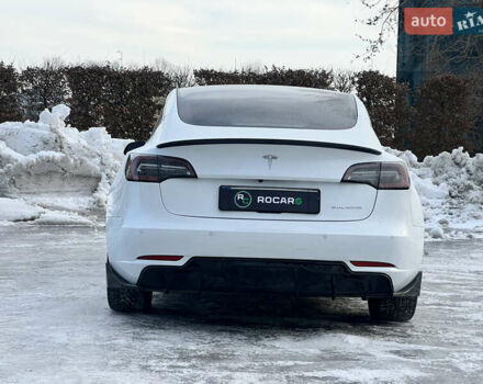 Белый Тесла Модель 3, объемом двигателя 0 л и пробегом 90 тыс. км за 19999 $, фото 14 на Automoto.ua