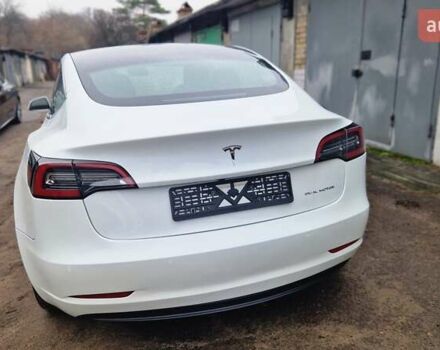 Белый Тесла Модель 3, объемом двигателя 0 л и пробегом 142 тыс. км за 16900 $, фото 34 на Automoto.ua