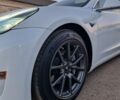 Белый Тесла Модель 3, объемом двигателя 0 л и пробегом 85 тыс. км за 15000 $, фото 2 на Automoto.ua