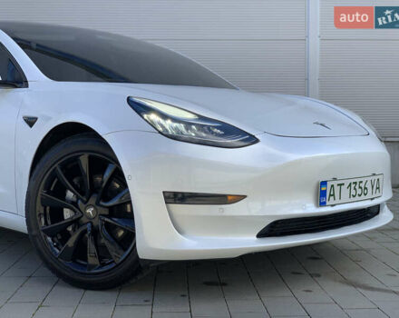 Тесла Модель 3 2020 у Івано-Франківську на Automoto.ua Білий Тесла Модель 3, об'ємом двигуна 0 л та пробігом 145 тис. км за 14850 $, фото 14 на Automoto.ua