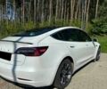 Білий Тесла Модель 3, об'ємом двигуна 0 л та пробігом 62 тис. км за 12000 $, фото 2 на Automoto.ua