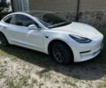 Белый Тесла Модель 3, объемом двигателя 0 л и пробегом 70 тыс. км за 16699 $, фото 16 на Automoto.ua