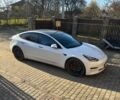 Білий Тесла Модель 3, об'ємом двигуна 0 л та пробігом 180 тис. км за 17500 $, фото 1 на Automoto.ua