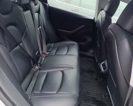 Білий Тесла Модель 3, об'ємом двигуна 0 л та пробігом 112 тис. км за 18500 $, фото 11 на Automoto.ua