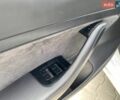 Білий Тесла Модель 3, об'ємом двигуна 0 л та пробігом 182 тис. км за 15900 $, фото 10 на Automoto.ua