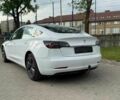 Белый Тесла Модель 3, объемом двигателя 0 л и пробегом 120 тыс. км за 14300 $, фото 2 на Automoto.ua
