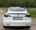 Білий Тесла Модель 3, об'ємом двигуна 0 л та пробігом 152 тис. км за 21900 $, фото 5 на Automoto.ua