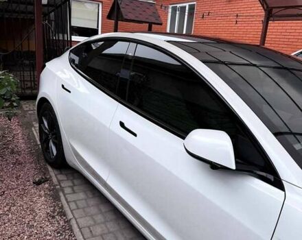 Белый Тесла Модель 3, объемом двигателя 0 л и пробегом 102 тыс. км за 19800 $, фото 2 на Automoto.ua