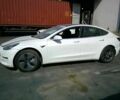 Белый Тесла Модель 3, объемом двигателя 0 л и пробегом 80 тыс. км за 12000 $, фото 4 на Automoto.ua