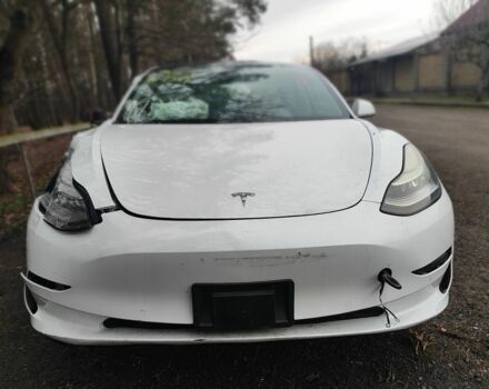 Білий Тесла Модель 3, об'ємом двигуна 0 л та пробігом 67 тис. км за 9500 $, фото 2 на Automoto.ua