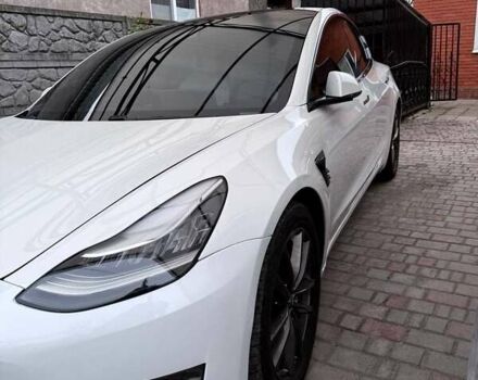 Белый Тесла Модель 3, объемом двигателя 0 л и пробегом 102 тыс. км за 19800 $, фото 1 на Automoto.ua