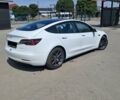 Тесла Модель 3 2020 в Ивано-Франковске на Automoto.ua Белый Тесла Модель 3, объемом двигателя 0 л и пробегом 105 тыс. км за 20950 $, фото 24 на Automoto.ua