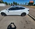 Белый Тесла Модель 3, объемом двигателя 0 л и пробегом 97 тыс. км за 22600 $, фото 2 на Automoto.ua